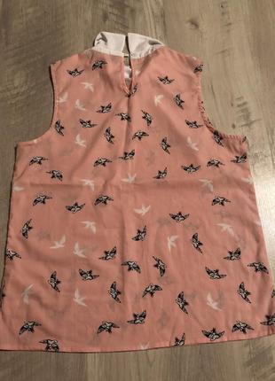 Розовая шифоновая блузка с птичками3 фото