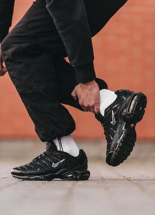 Nike air max tn plus black, кроссовки мужские черные найк тн, кроссовки мужественный найк тн8 фото