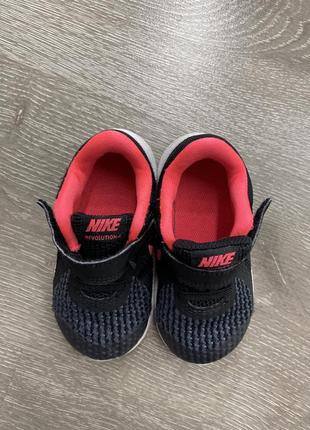 Кроссовки nike 4