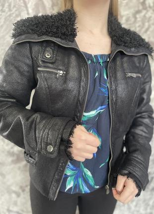 Женская кожаная куртка