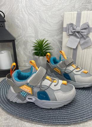 Стильные и качественные кроссовки