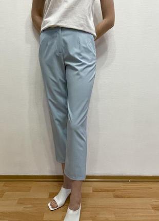 Стильные летние брюки небесно-голубого цвета от chemins blancs1 фото