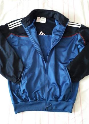 Спортивна кофта