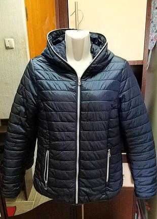 Фирменная, демисезонная женская курица 44-46 р-jean pascale