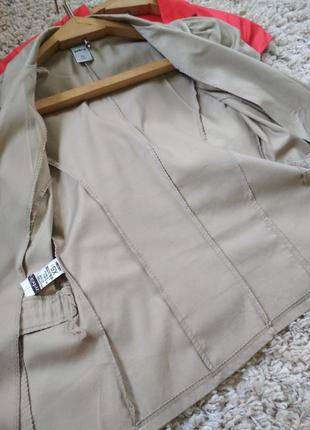 Актуальный стильный жакет пиджак , короткий рукав, zebra, p xs6 фото