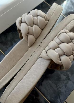 Шикарные шлепанцы h&amp;m 38 высота 4 см стан прекрасен