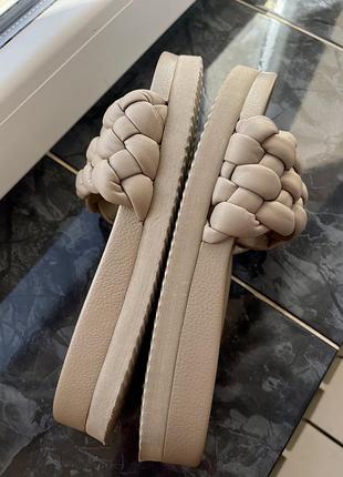 Шикарные шлепанцы h&amp;m 38 высота 4 см стан прекрасен