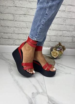 36-41 рр босоножки нат. кожа на платформе