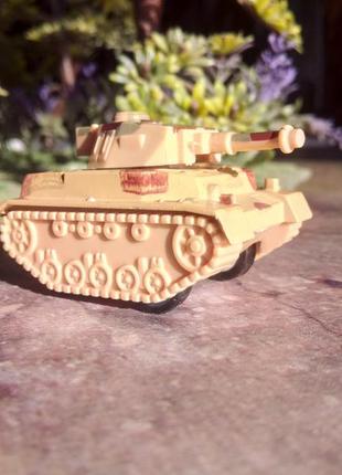 Игрушка танк т-3 / т-4, песочный7 фото