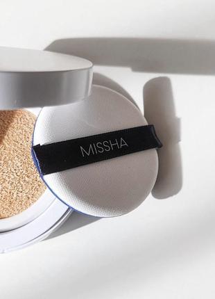 Зволожуючий кушон missha magic cushion moist up spf50 + pa +++