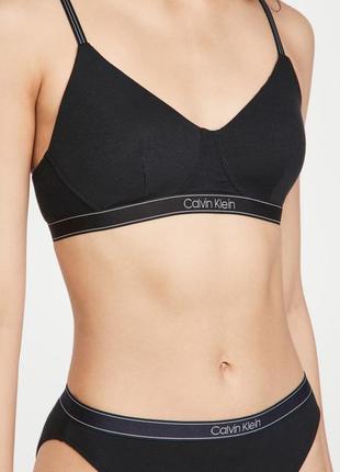 Бралет у рубчик calvin klein4 фото