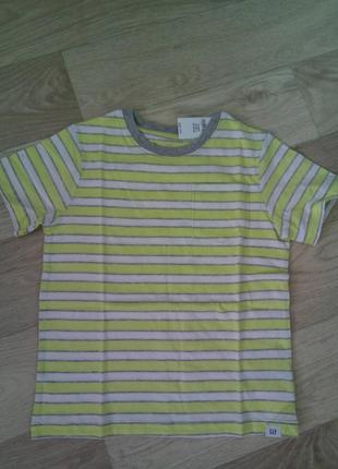 Классная футболка от gap, на рост 110 см