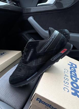 Чоловічі кросівки reebok classic new black 445 фото