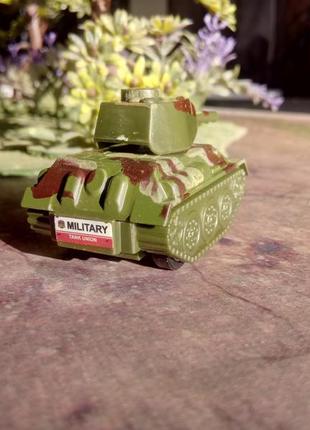 Игрушка танк т-34, зеленый7 фото