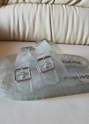 Шльопанці р.38