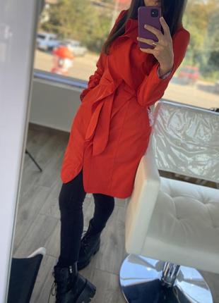 Жіночий трендовий тренч р. м