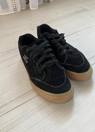 Кросівки замш