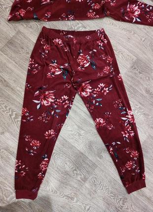 Велюровий домашній костюм.4 фото