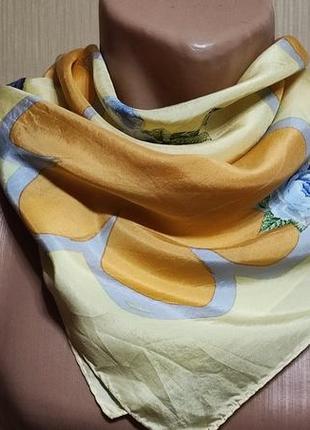 Яскрава шийна шовкова хустка.4 фото