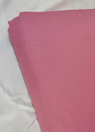 Хлопковая простынь в кроватку детская с рождения 120*60см однотонные розовая1 фото