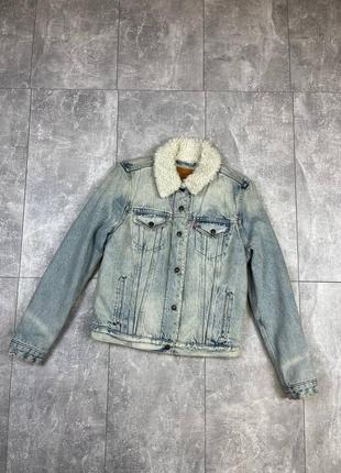 Levi’s шерпа куртка