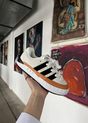 Женские кроссовки adidas adimatic x human made beige orange / smb