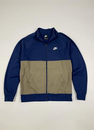 Nike олімпійка