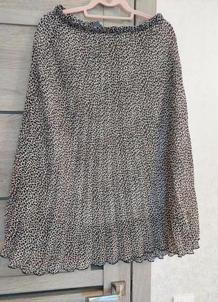 Плиссированная юбка-миди в животный принт primark(размер 12)7 фото