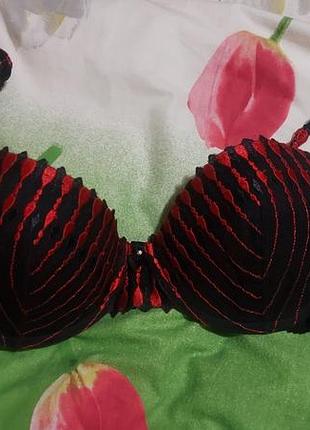 Бюстгалтер