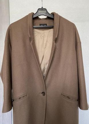 Стильное пальто с отложным воротником2 фото