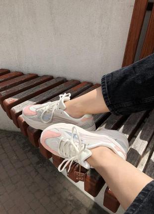 Женские кроссовки adidas yeezy boost 700 v2 pink cream скидка sale / smb8 фото