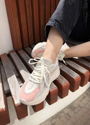 Женские кроссовки adidas yeezy boost 700 v2 pink cream скидка sale / smb9 фото