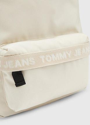 Чёрный рюкзак tommy jeans9 фото