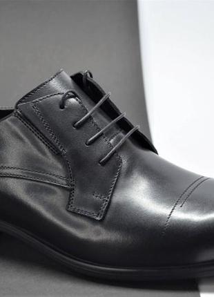 Мужские классические кожаные туфли матовые черные ikos 34081
