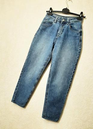 Terranova бренд італійські джинси мом блакитні денім медіум звужені донизу жіночі 42 44