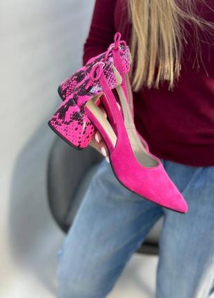 Женские туфли с острым носком цвет фуксия3 фото