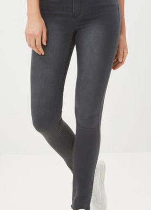 Джинсы xs  vero moda