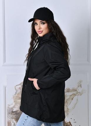 Чорна жіноча куртка весна-осінь великого розміру