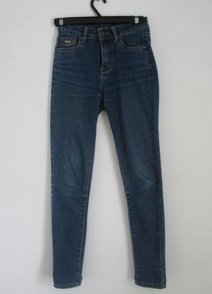 Женские джинсы на высокой посадке1 фото