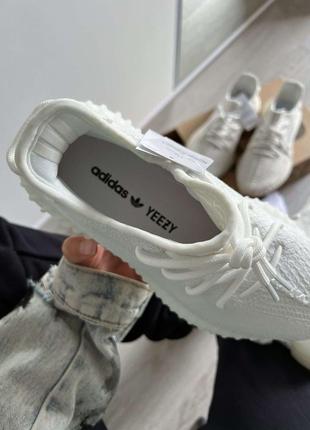 Кросівки жіночі/чоловічі adidas yeezy boost 350 v2 cream/triple white преміум якість3 фото