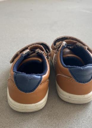 Кроссовки детские 4
