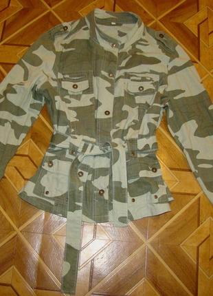 Камуфляжная ветровка( пиджак)под пояс р.l6 фото