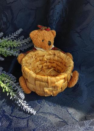 Корзинка 🧸🌲 мишка из соломы соломенная шкатулка с текстильным медведем медвежонок для конфет ниток подставка ларец5 фото