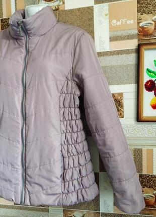 Демисезонная,фирменная куртка,цвет пудры 48-50 г.2 фото