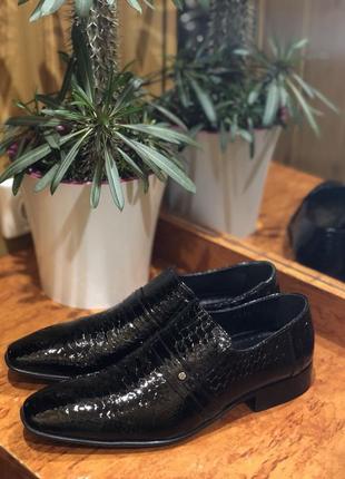 Туфель чоловічий