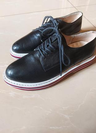 Туфлі шкіряні