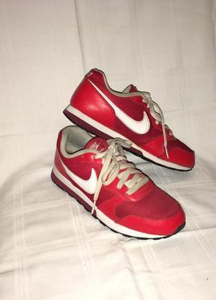 Кросівки *nike* шкіра індонезія    р.  37 ,  37.5    . (24.50 см)