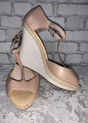 Туфлі босоніжки carlo pazolini