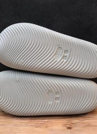 Крокс унисекс шлепанцы серые слайды crocs unisex-adult mellow slides sandal atmosphere10 фото