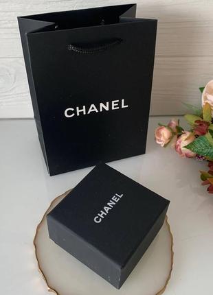 Брендове паковання chanel. коробочка, всередині замш, пакет